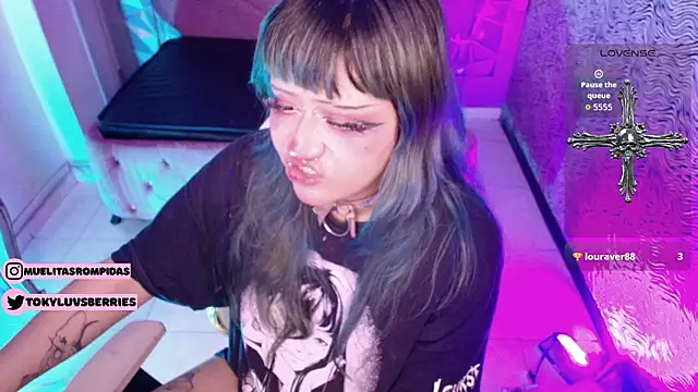 toky_doll's cam snapshot