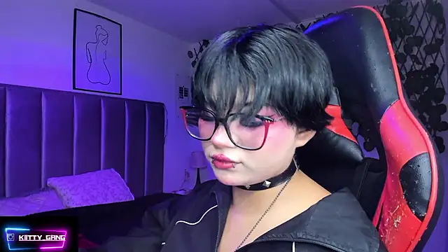 Kitty_Gang's cam snapshot