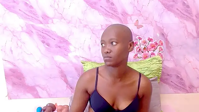 EbonyOlive69's cam snapshot