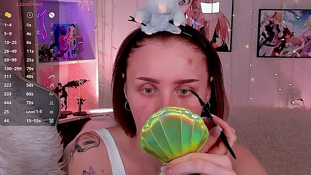 LianaFord's cam snapshot