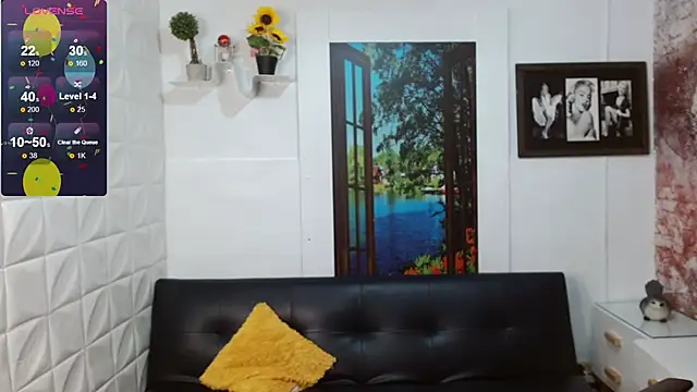 gigi_gilt_'s cam snapshot