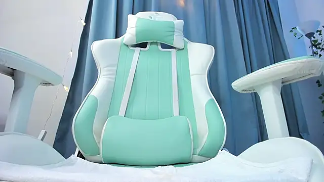 Zoe_Vee's cam snapshot