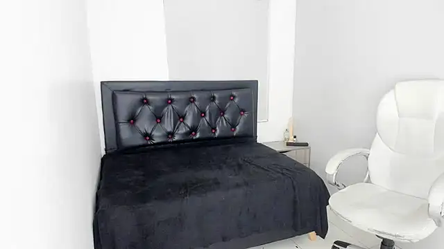 LunaFever69's cam snapshot