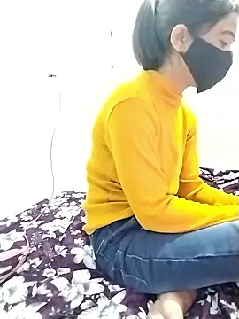 Cute-Naavya's cam snapshot