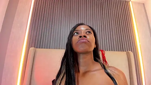 NalaRoux's cam snapshot