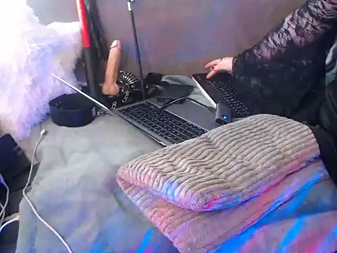 GoddessMonicaAngels's cam snapshot