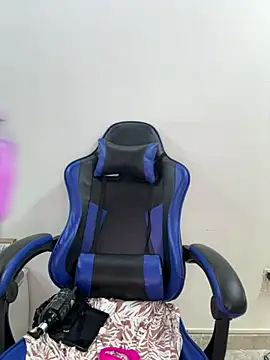 Adeline_1's cam snapshot