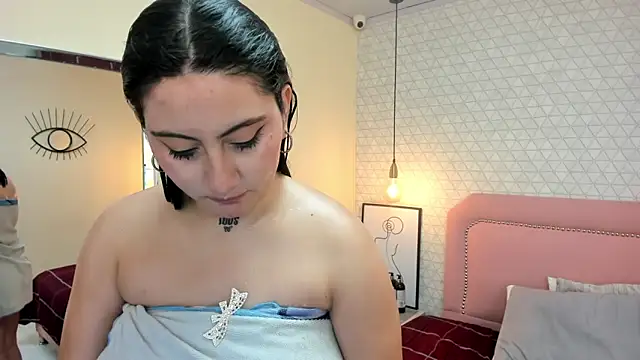 LOLAMAXI's cam snapshot