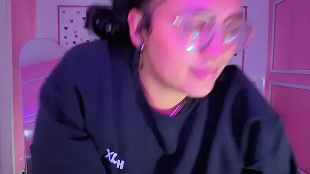 tamara_brown_t's cam snapshot