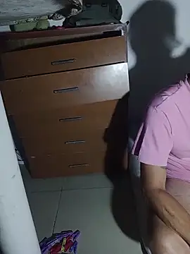 KarameloVzla live sex cam