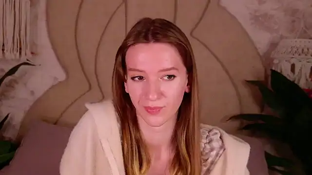 LilyHartwell's cam snapshot