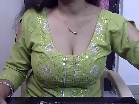 riddhi_siddhi's cam snapshot