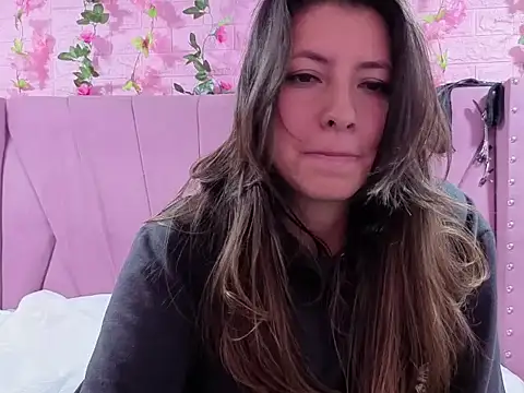 EmberCooper_'s cam snapshot