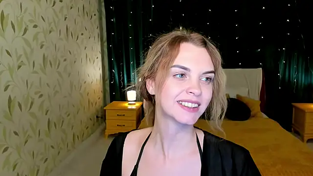 LunaFlinn's cam snapshot