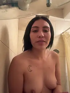 LunaAurora3's cam snapshot