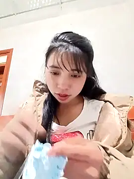 emaame68's cam snapshot