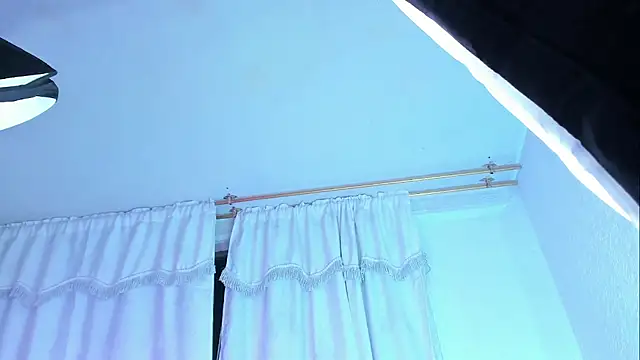 Sofiia_cute_'s cam snapshot