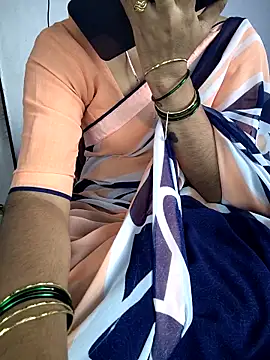 Cute-Telugu-Teacher's cam snapshot