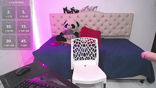 thalia_mills19's cam snapshot