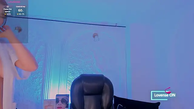 MaddisonLowe's cam snapshot