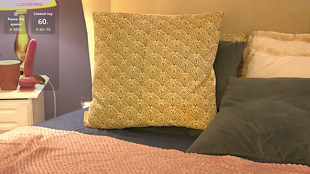 SeniGrandee's cam snapshot