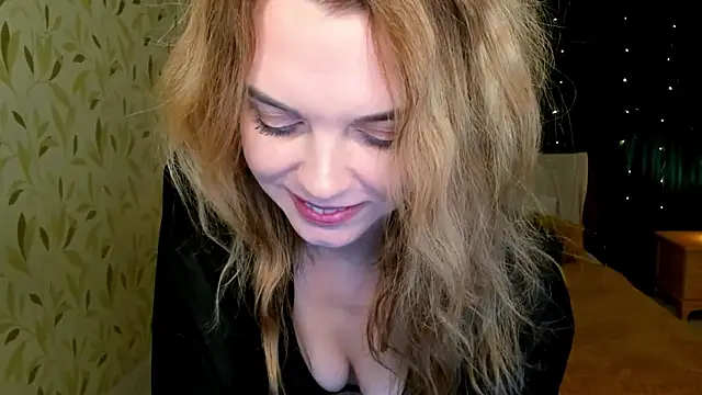 LunaFlinn's cam snapshot