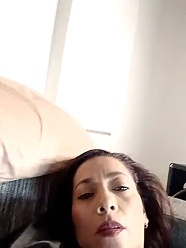 HoneyAngel2020's cam snapshot