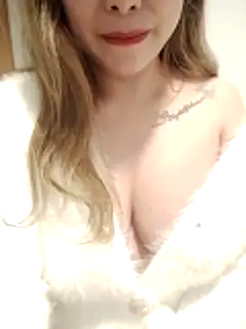 Christine-le1's cam snapshot