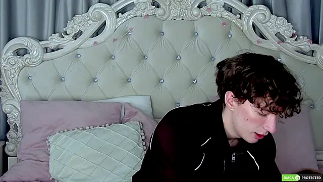 TrevorBenson live sex cam