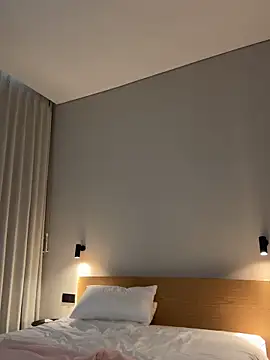 LunaRase's cam snapshot