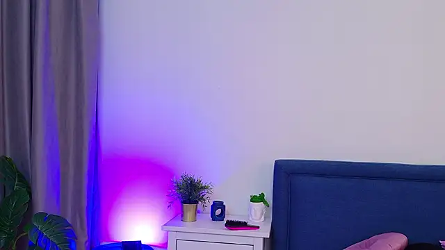 MrsPrude's cam snapshot