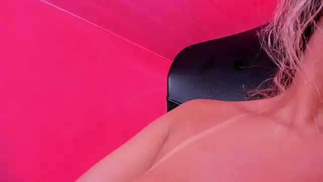 Olivia_Fox69's cam snapshot