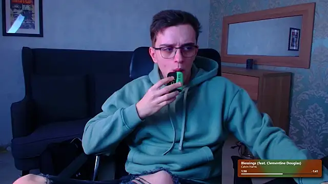 FelixStarkk live sex cam