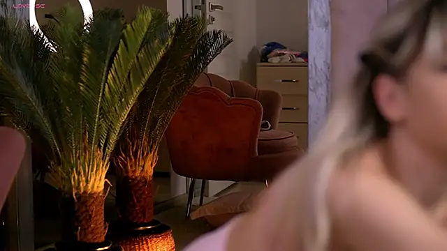 Emily_Voss's cam snapshot