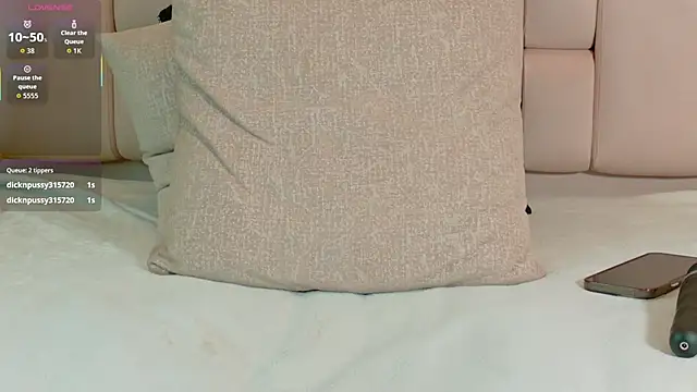 EmilyAllen_1's cam snapshot