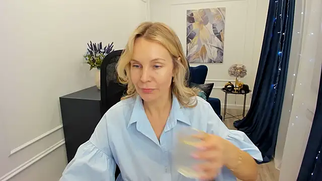 Sinty_Devis's cam snapshot