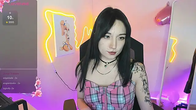 AliceeinWonderlanddd's cam snapshot