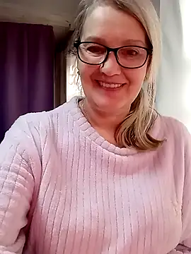 irinamaux live sex cam