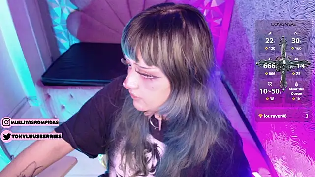 toky_doll's cam snapshot