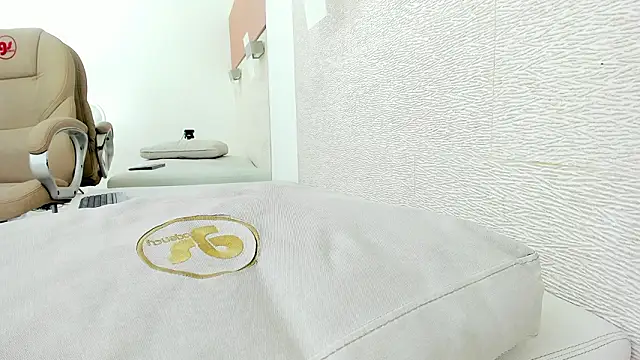 allice_green's cam snapshot