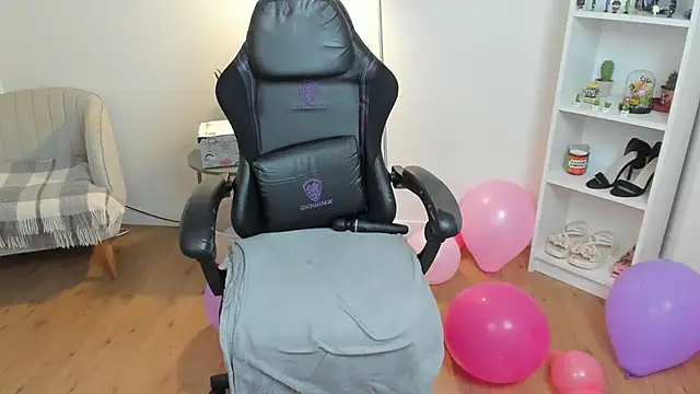 _BellaEvans_'s cam snapshot