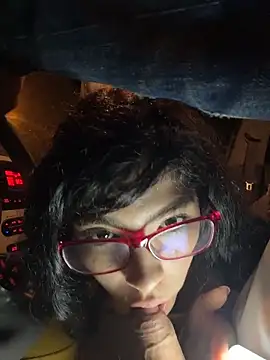 dani_bela's cam snapshot