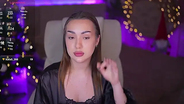 OliviaMoore_'s cam snapshot