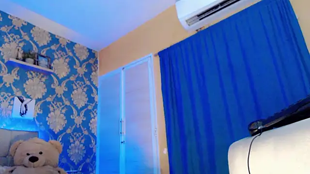 nicoledollts live sex cam