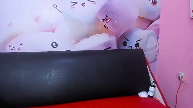 In_my_room_anything_goes's cam snapshot