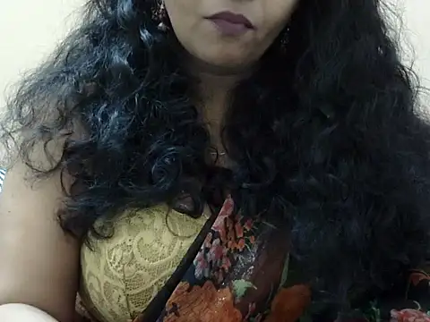 Chatwithsia's cam snapshot