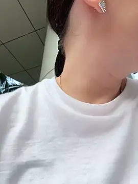 KiraSunshine live sex cam