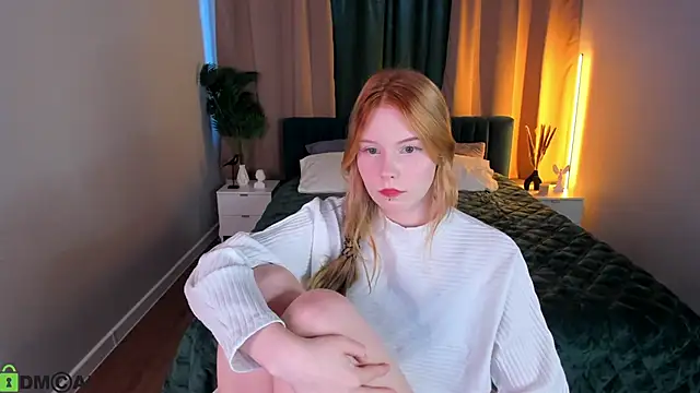 Julia_Anis's cam snapshot