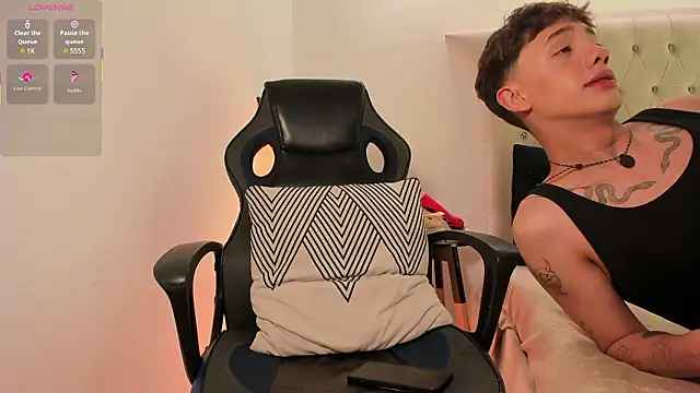 Tomy_Rox live sex cam