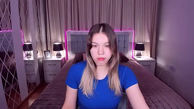 SimaHeaven's cam snapshot